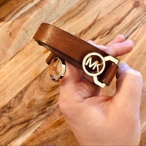 Michael Kors leather belt